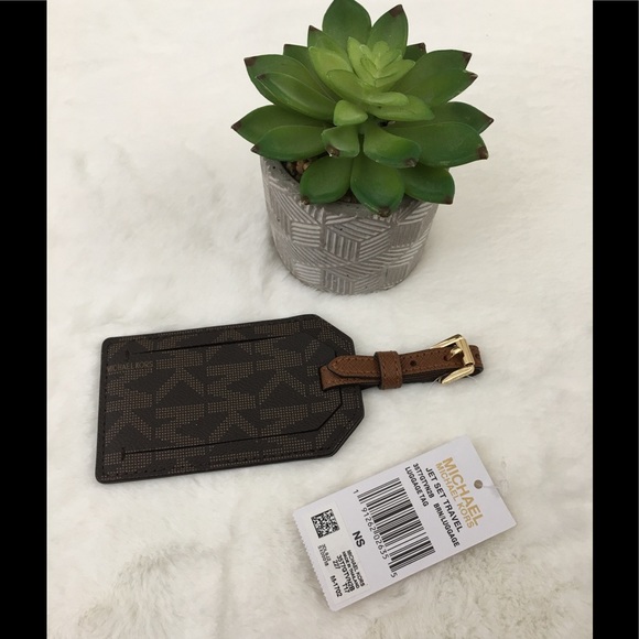 Michael Kors Handbags - NWT Michael Kors Luggage Tag